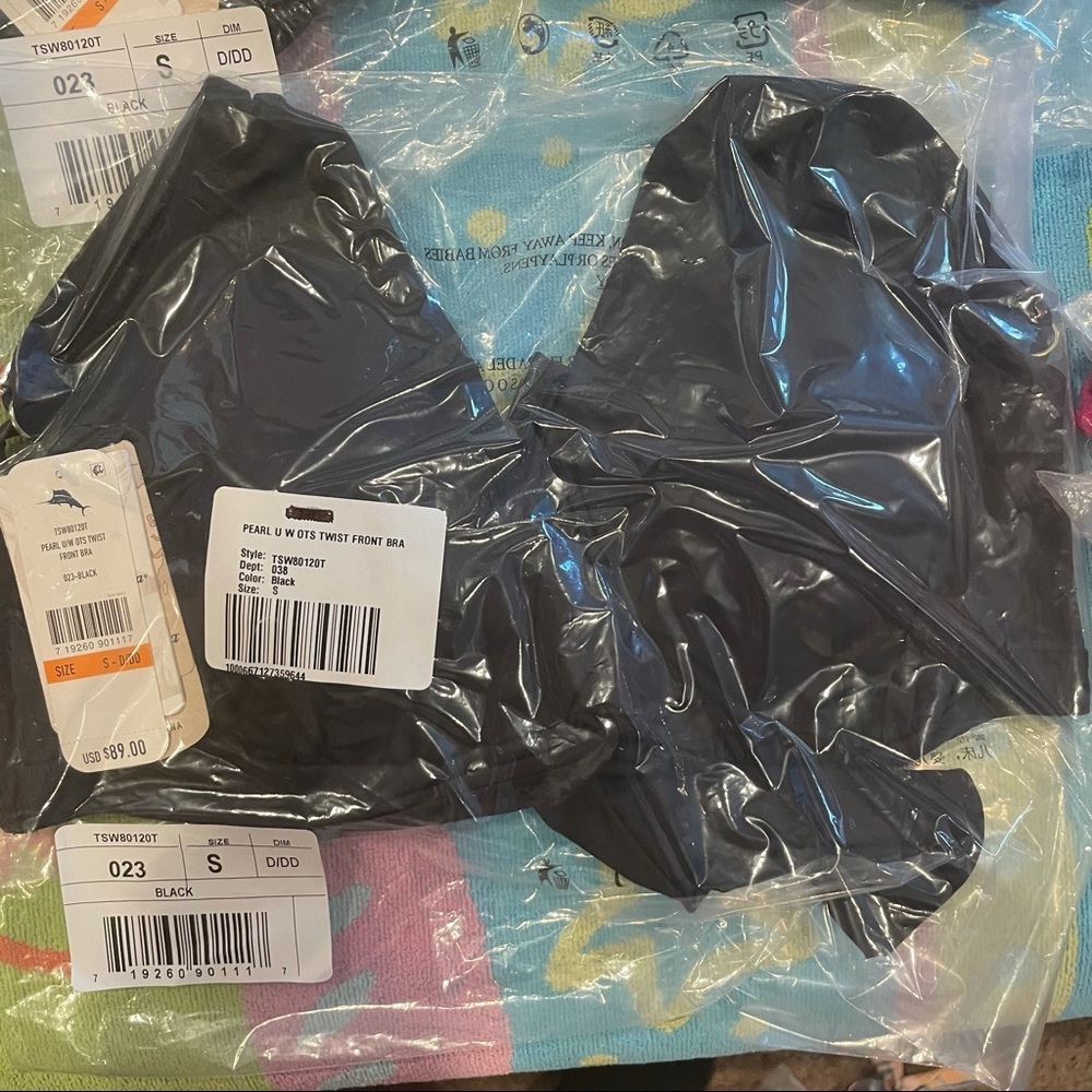 TOMMY BAHAMA NWT PEARL UNDERWIRE TWIST BIKINI BLAC - Picture 2 of 3